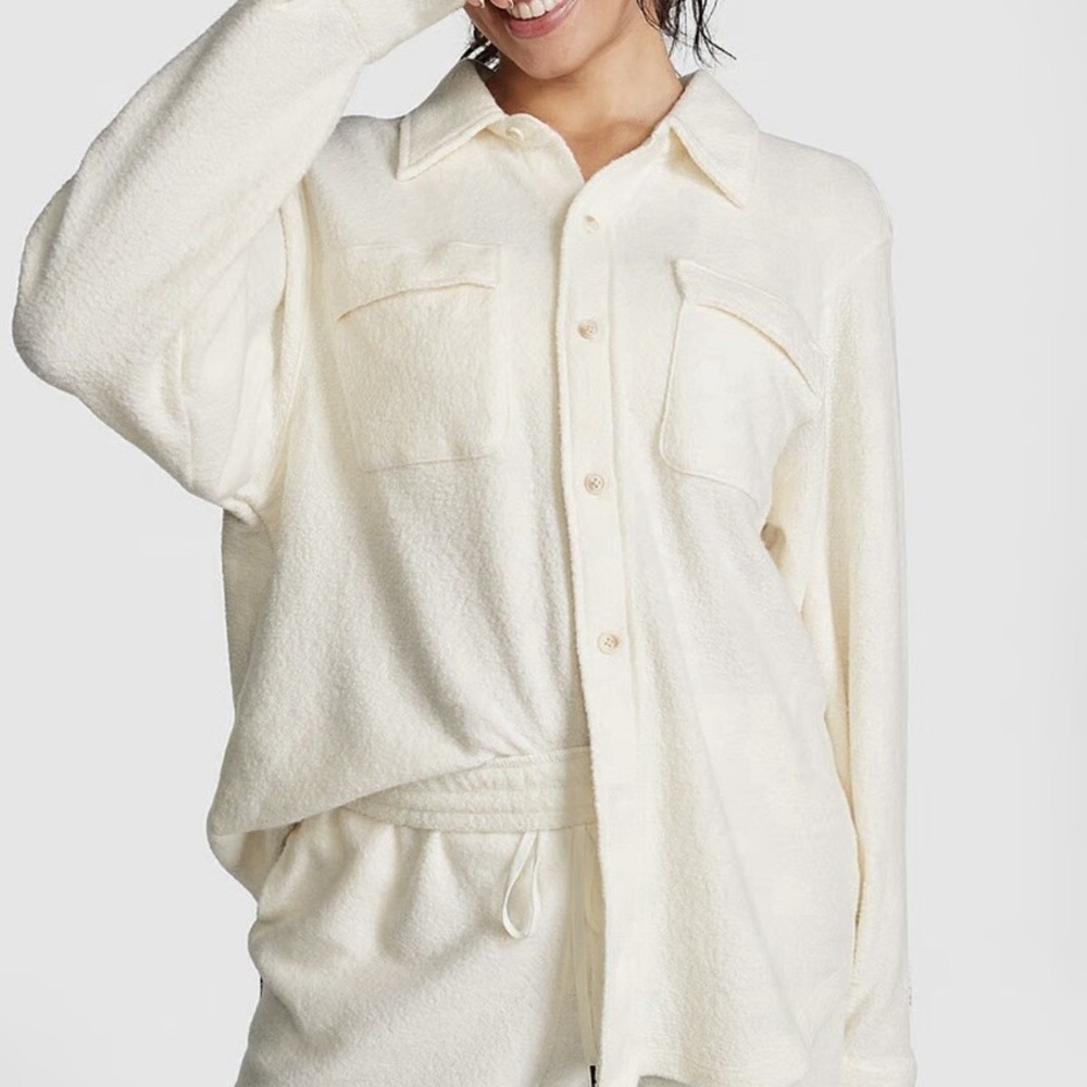 PINK Victoria's Secret Cream Texture Fleece Shacket Oversized Small